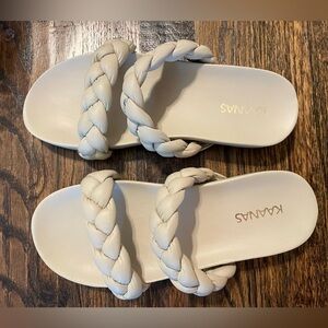 Kaanas Coco Sandal in Off White - Size 8